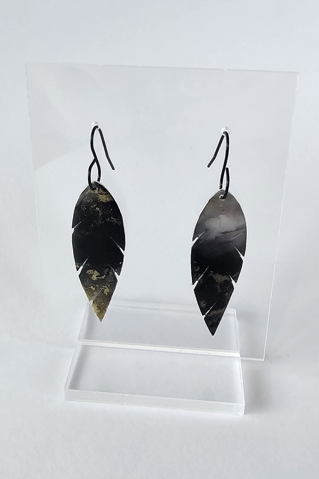 ONYX Long Feather Earrings